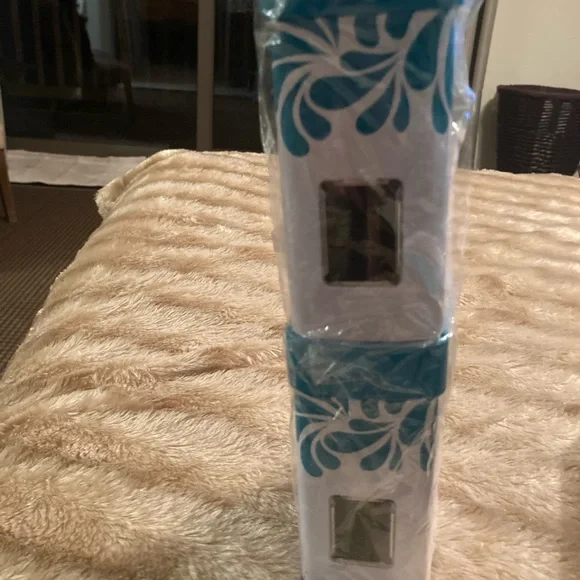 Stacking Tea Tin Collection - Picture 3 of 5